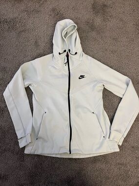 Nike Women’s White-Mint Full-Zip Hooded Jacket